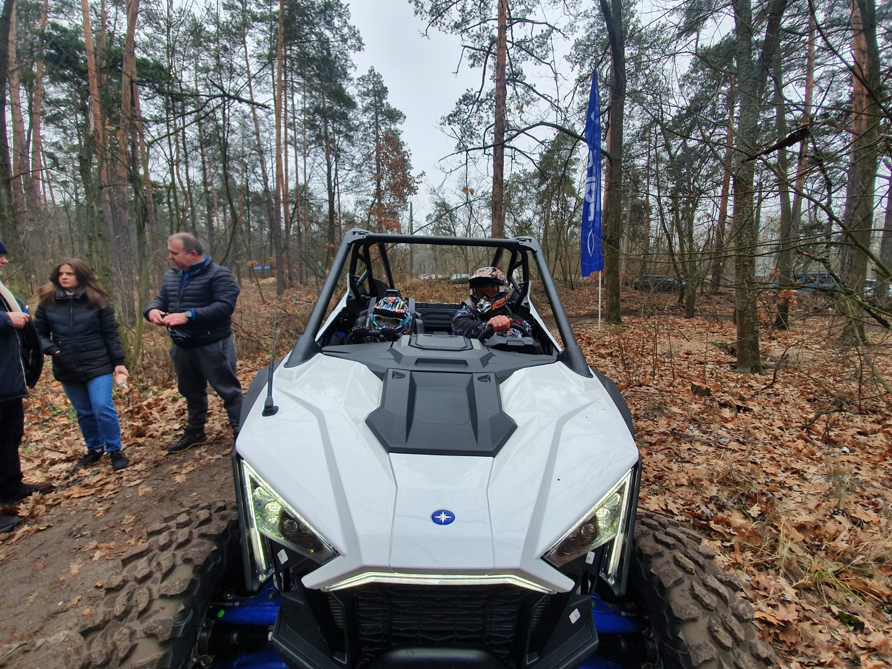 Polaris Rzr Pro Xp 2020 - тест-драйв 14.12.2019